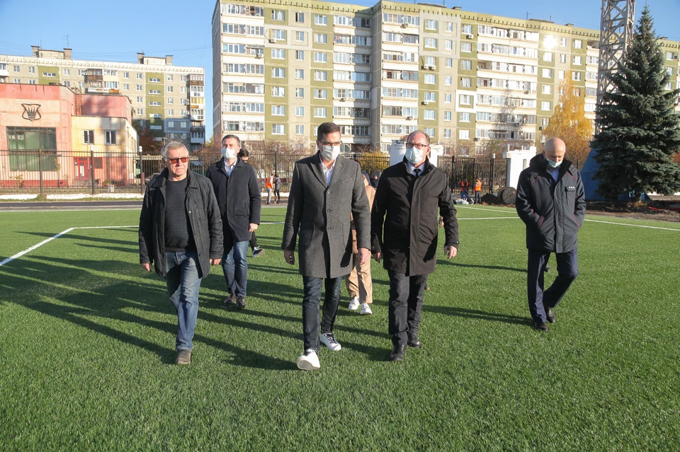 Обновление футбольного поля на стадионе «Чайка» почти подошло к концу Фото:Управление по связям со СМИ администрации Нижнего Новгорода