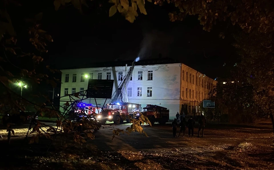 Подслушано в сафоново смоленской. Сафоновская 17. Сафоново пожар в 1 школе. Пожар в Сафоново Смоленской области 17 марта. Ночной пожар на Климасенко 11/1.