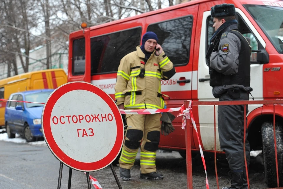 Под Новосибирском приставы закрыли взрывоопасный газопровод.