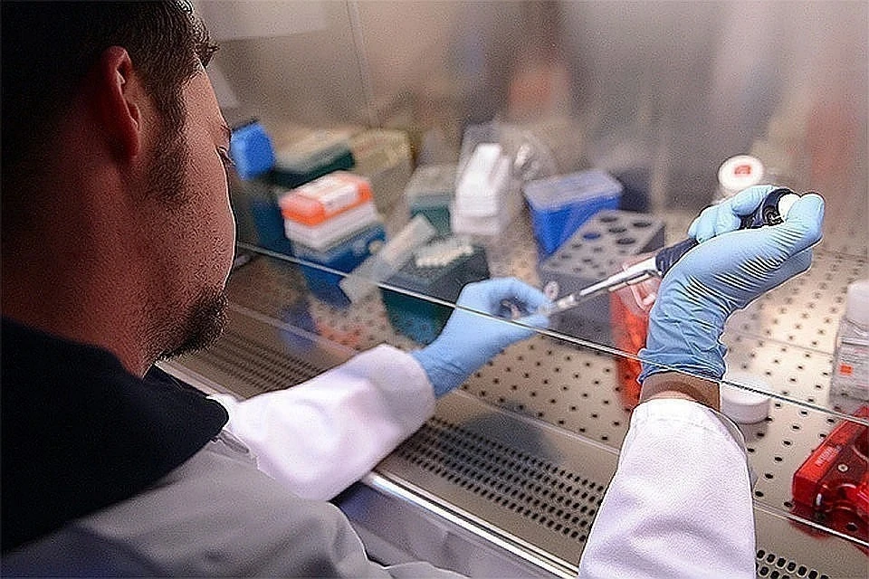 Минздрав разрешил клинические исследования назальной вакцины от коронавируса