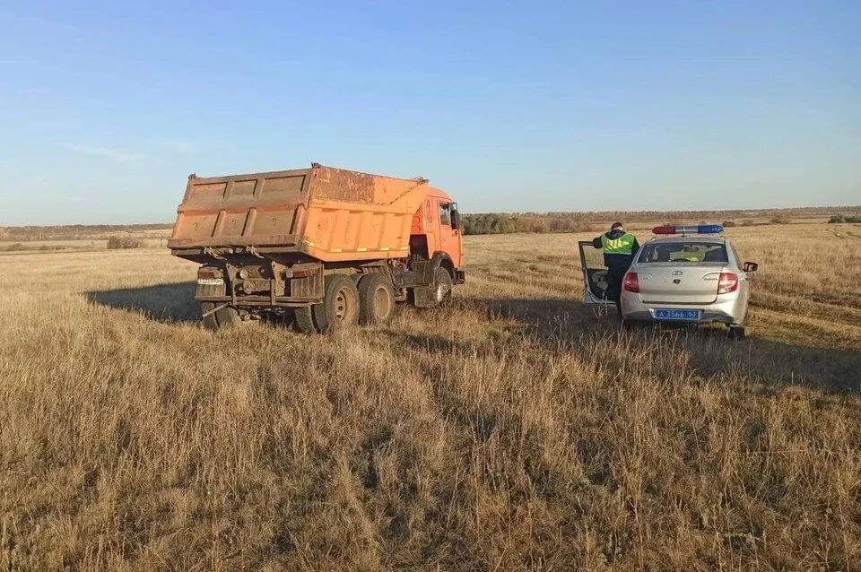 Когда к нему подошел сотрудник ДПС, водитель накинулся на него с кулаками