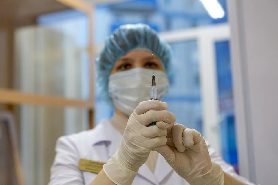 Обязательная вакцинация от коронавируса введена в Иркутской области.