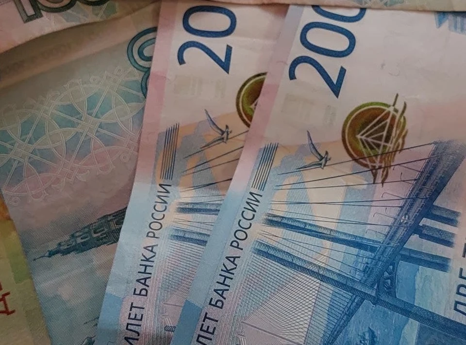 В Саратовской области работодателей обязали поднять МРОТ