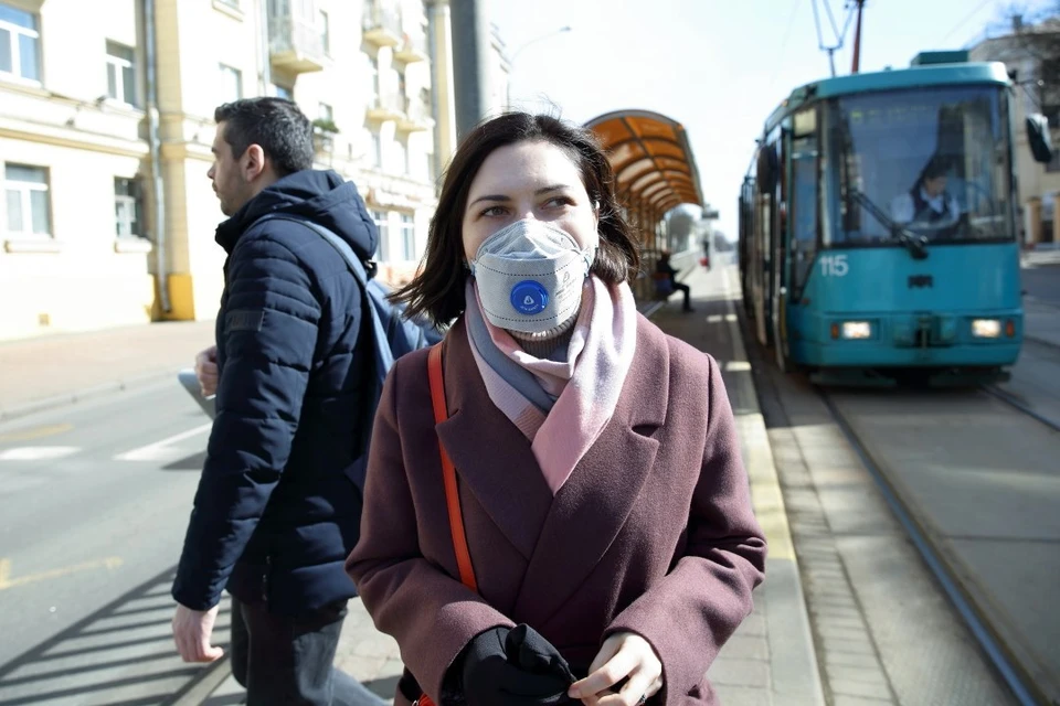 В Белоруссии отменили обязательное ношение масок после того, как масочный режим раскритиковал Александр Лукашенко.