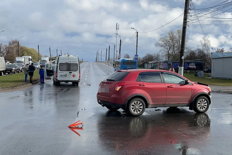В ДТП пострадала фельдшер "скорой" Фото: УГИБДД России по Тверской области