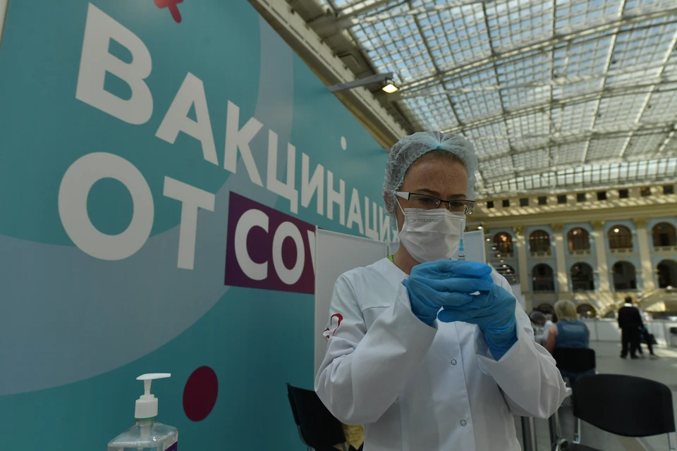 Депутат Госдумы Татьяна Буцкая считает, что про вакцинацию должен говорить "каждый ответственный гражданин с большой аудиторией"