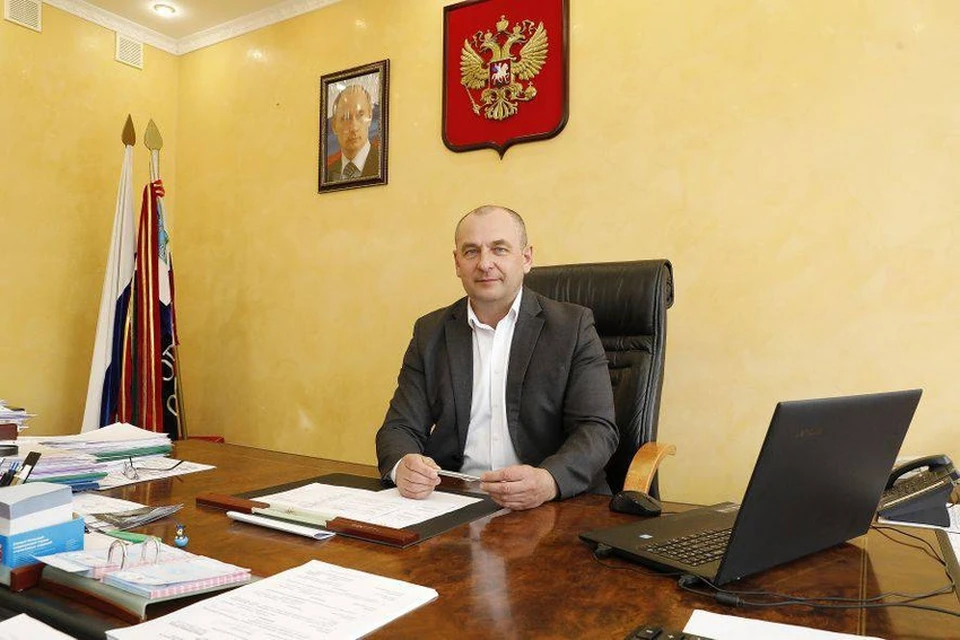 Игорь Бровченко работал в должности главы администрации с 2018 года. фото: с сайта администрации Красногвардейского района.
