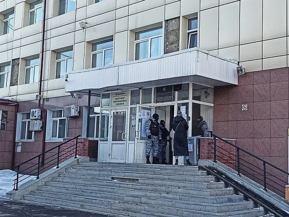 Уточнить, за что были сняты деньги, горожане могут в специальном отделении федеральной службы