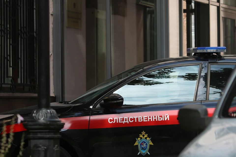 Полицейский из Иркутской области получил взятку иномаркой и 30 тысячами рублей