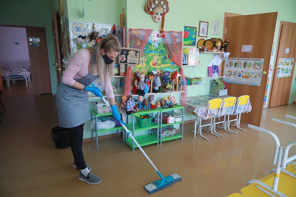 Справка для дежурной группы в детские сады Красноярска в нерабочую неделю 2021: нужны ли документы от родителей