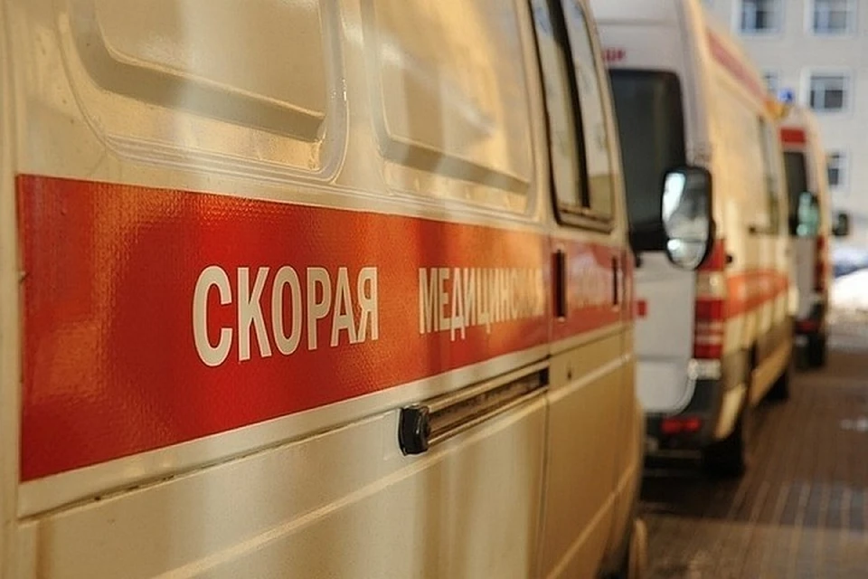 В Хабаровске 26 октября кран упал на недостроенное здание