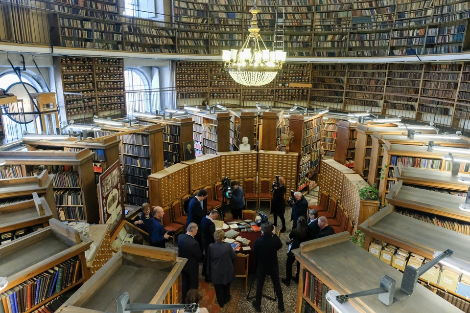 Вторая за год драка произошла в библиотеках Петербурга.