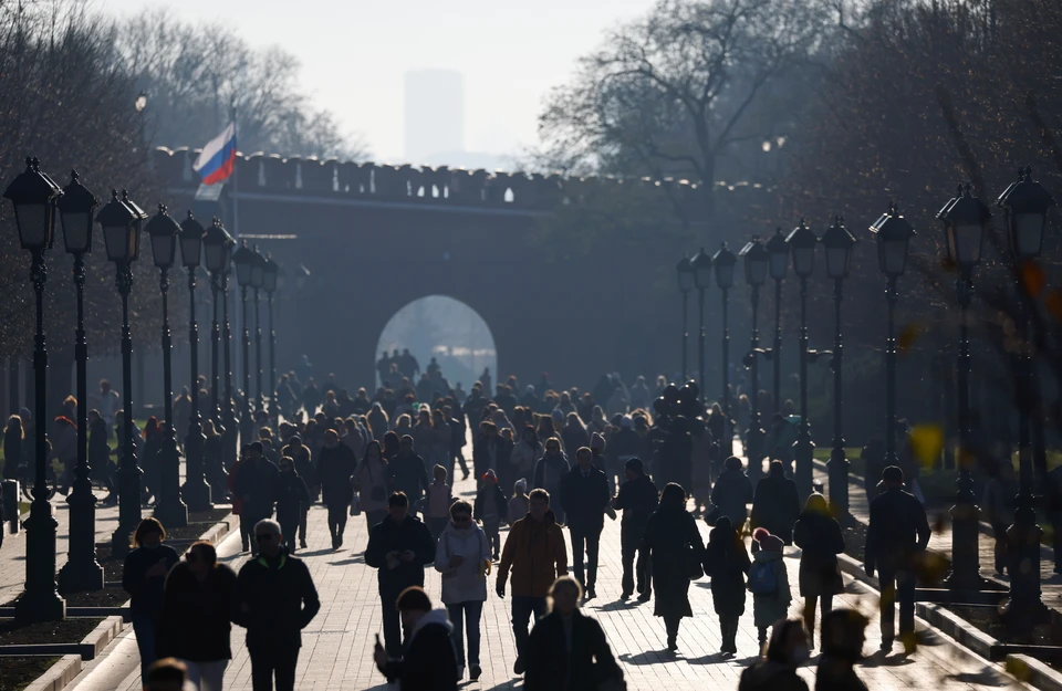 Москвичи жалуются на запах дыма и гари