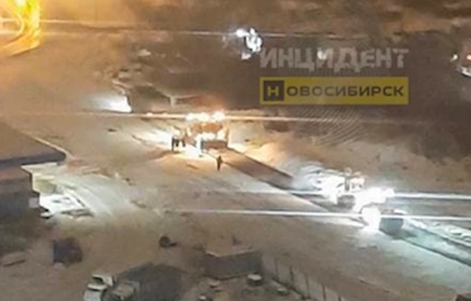 Ремонтировали дорогу ночью 11 ноября. Фото: "Инцидент Новосибирск"