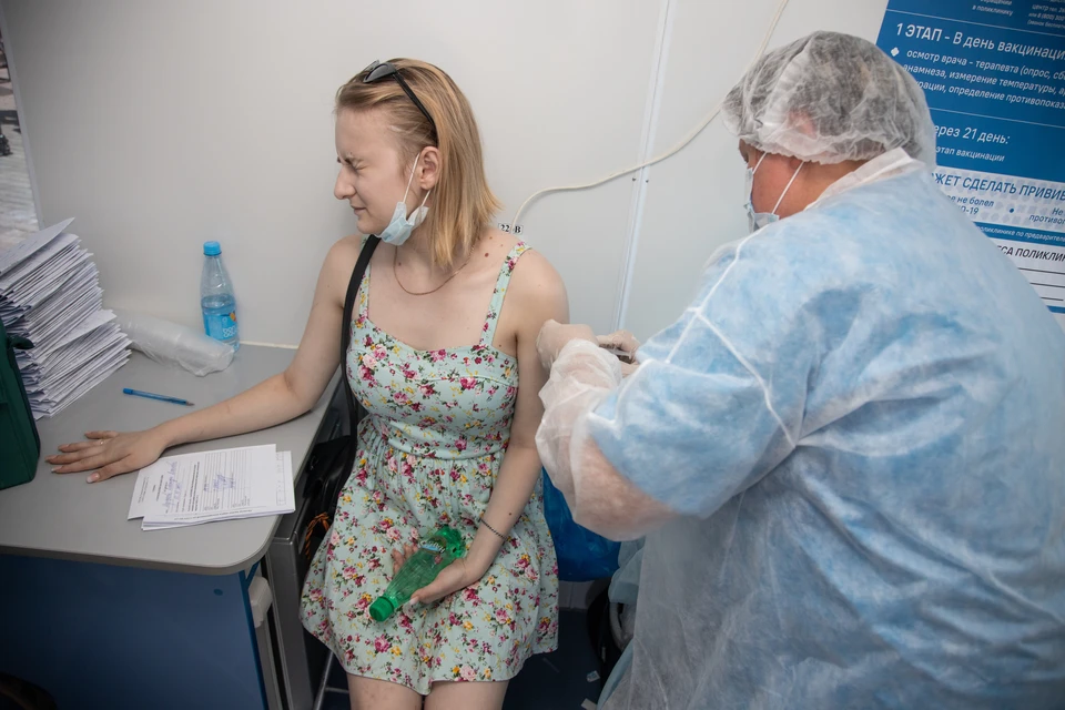 Но пока все же не все сибиряки согласны на вакцинацию.
