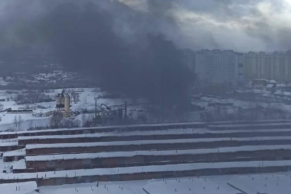 В Новосибирске пожарные предотвратили взрыв цистерны с горючим. Фото: ГУ МЧС по НСО.