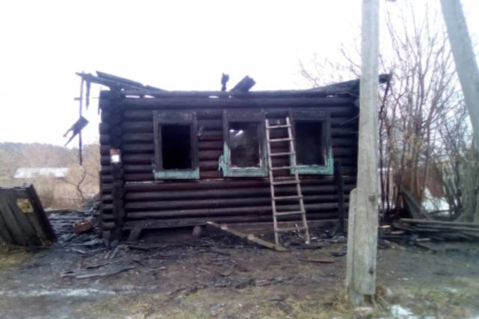 Причиной возгорания могла стать неисправность трубы печного отопления. Фото: kirov.sledcom.ru