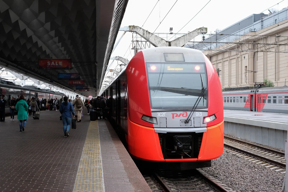 "Ласточки" хотят интегрировать в систему городского транспорта Петербурга.