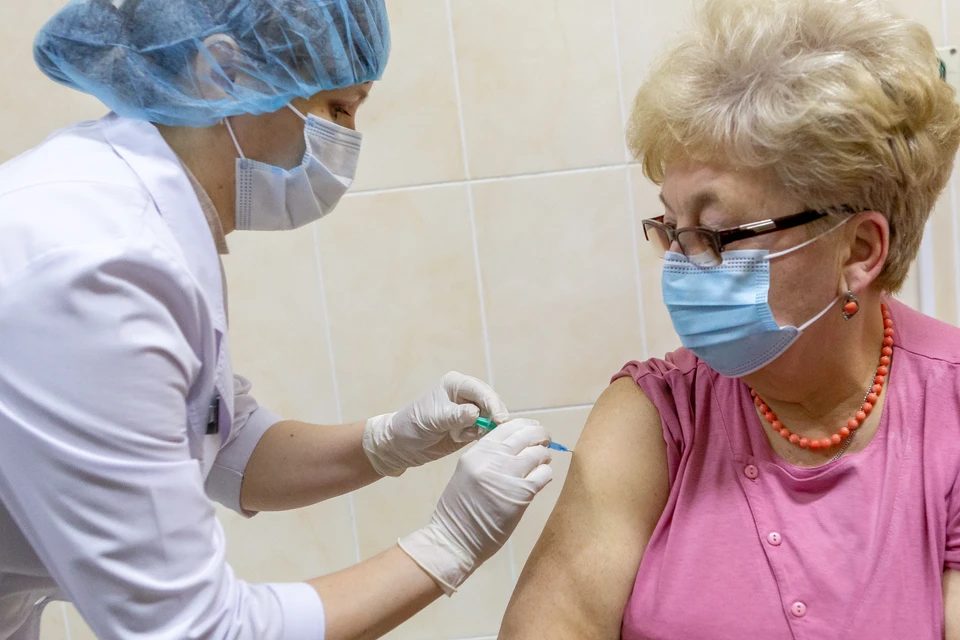 Обязательную вакцинацию для лиц старше 60 лет ввели в Нижегородской области.