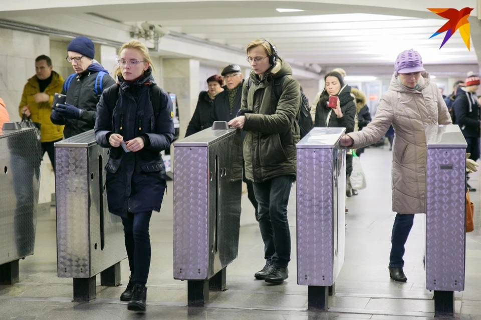 Оплатить поездку в метро с каждым годом все проще, о жетонах и очередях на кассе можно забыть.