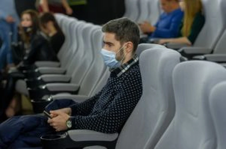 С помощью карты бесплатно можно посмотреть отечественные фильмы Фото: Олег ЗОЛОТО