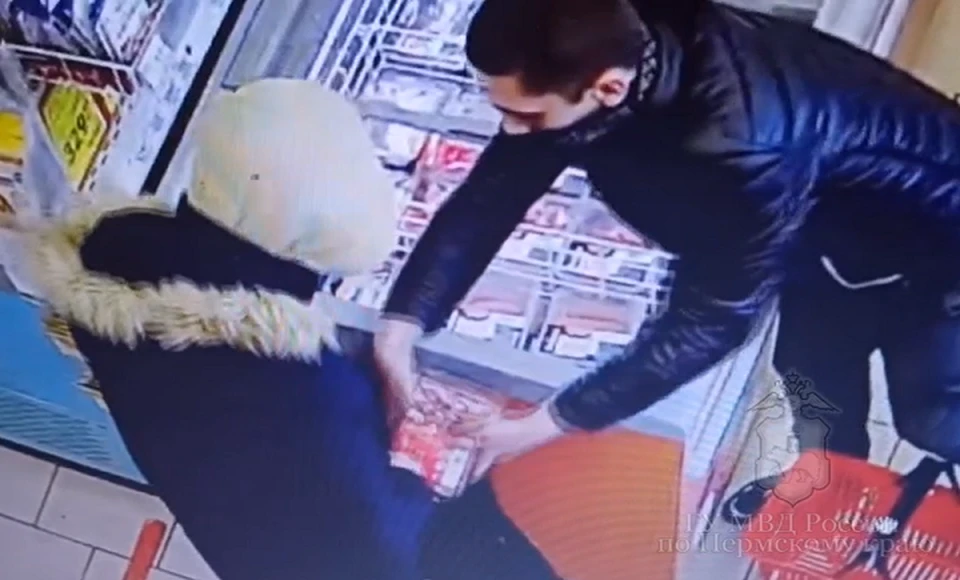 Мужчины причастны к 15 кражам в магазинах Перми.