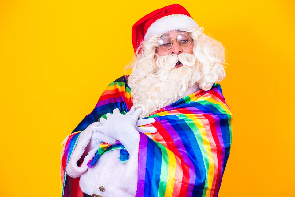 60% опрошенных в возрасте от 18 до 24 лет британцев считают, что Санта-Клаусу стоило бы быть гомосексуалом.