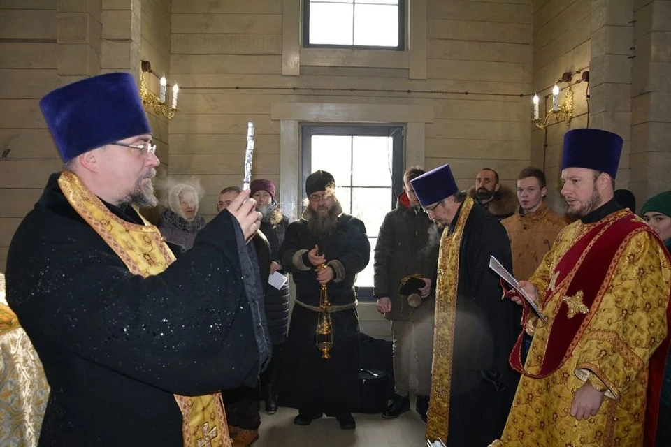 Часовню строили мастера из Брянска. Фото пресс-службы администрации Краснояружского района.