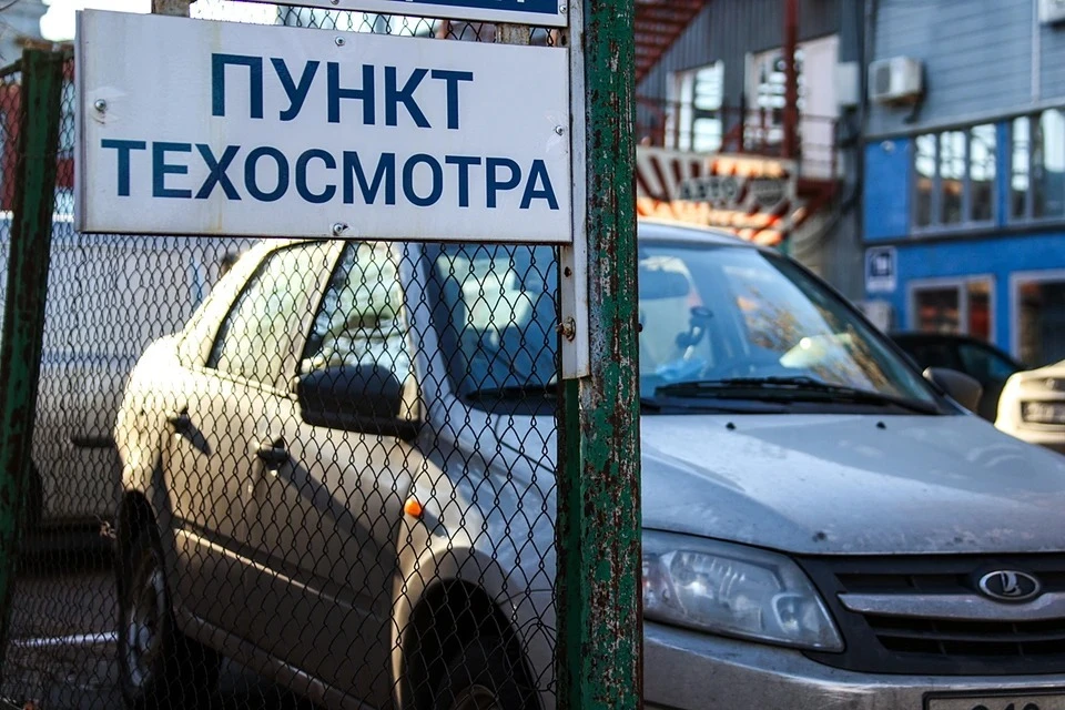 Путин подписал закон об отмене обязательного техосмотра личных автомобилей