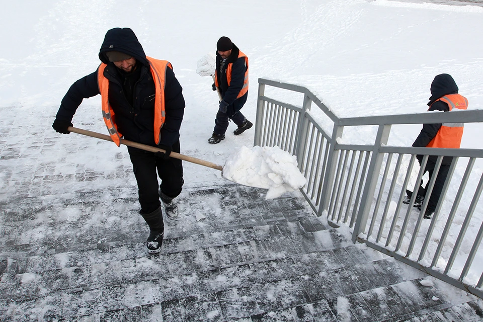 Жители Иркутска могут сообщить о некачественной уборке снега в ЕДДС