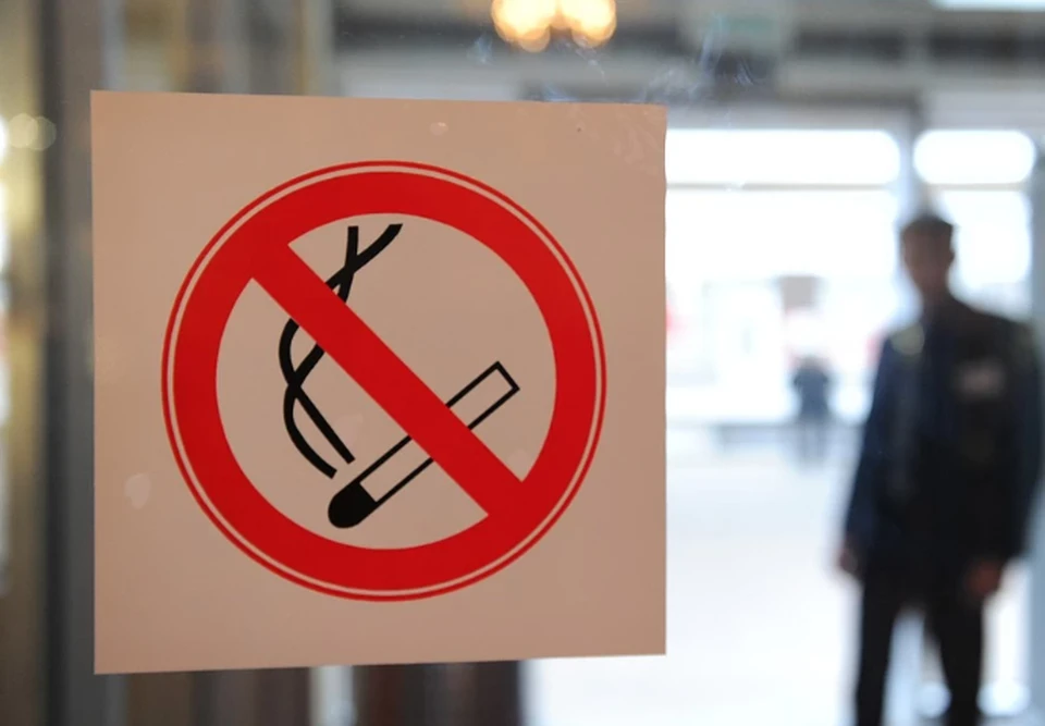 Депутат Хамзаев предложил запретить продажу табака родившимся после 2014 года