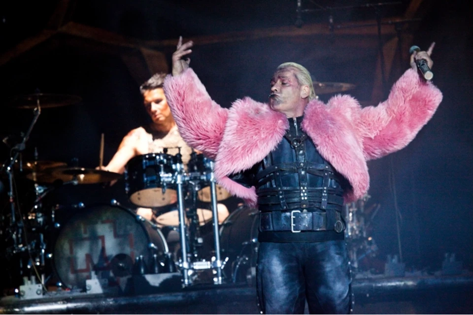 В Сибирь солист Rammstein приедет через год.