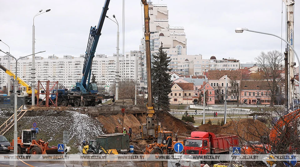 Мост на Немиге - самая большая стройка в Минске зимой 2022 года. Фото: www.belta.by