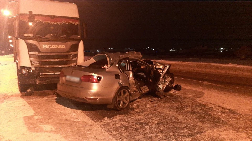 Водитель и пассажир «Джетты» скончались на месте аварии. Фото: 1-й отдел УГИБДД по УР