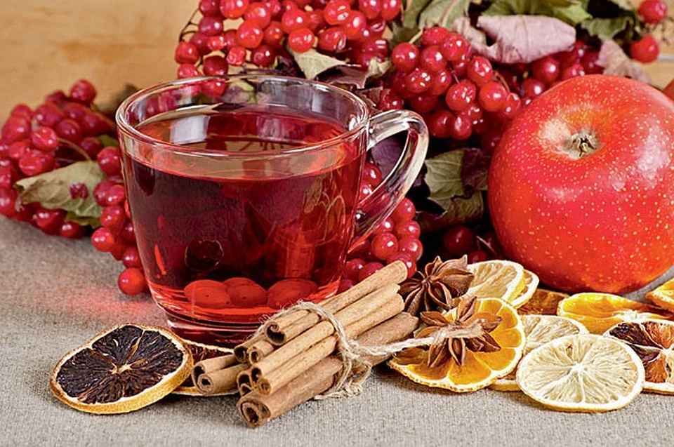 Сорта фруктового чая. Фруктовый чай. Ягодный чай. Фруктово-ягодный чай. Витаминный ягодный чай.