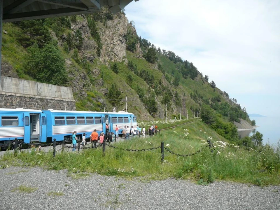 Два железнодорожных маршрута вдоль Байкала признаны самыми впечатляющими в России