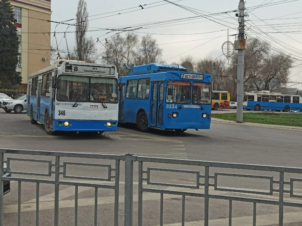 Теперь и в воронежских троллейбусах проезд нужно оплачивать на входе.