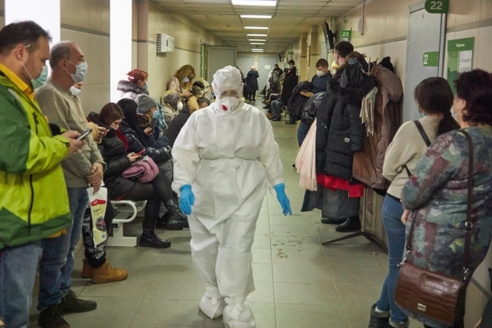 В Томске жители города пожаловались, что у них нет возможности сдать бесплатный ПЦР-тест.