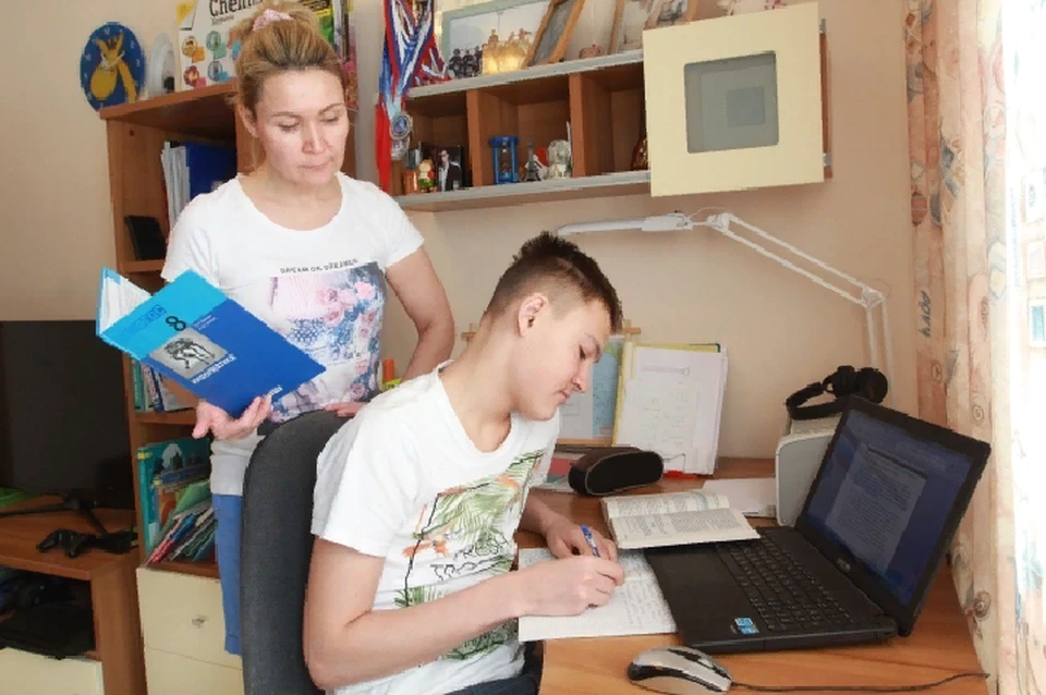 На дистант ушли учащиеся уже более полусотни общеобразовательных учреждений столицы