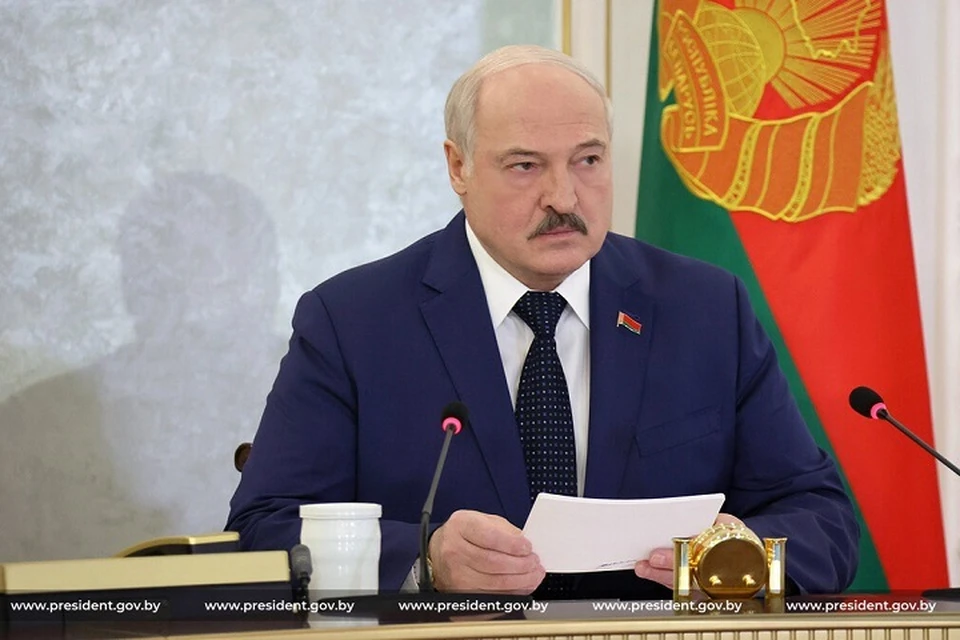 Лукашенко уверен, что до референдума "будут подкидывать всякую дохлятину". Фото: president.gov.by