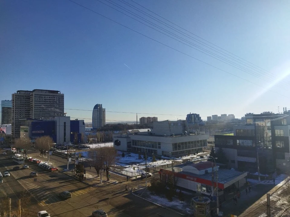 В Волгограде светит солнце.