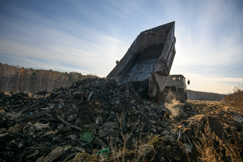 В Приморье иностранцы сбросили отходы с подсобного хозяйства в природной зоне