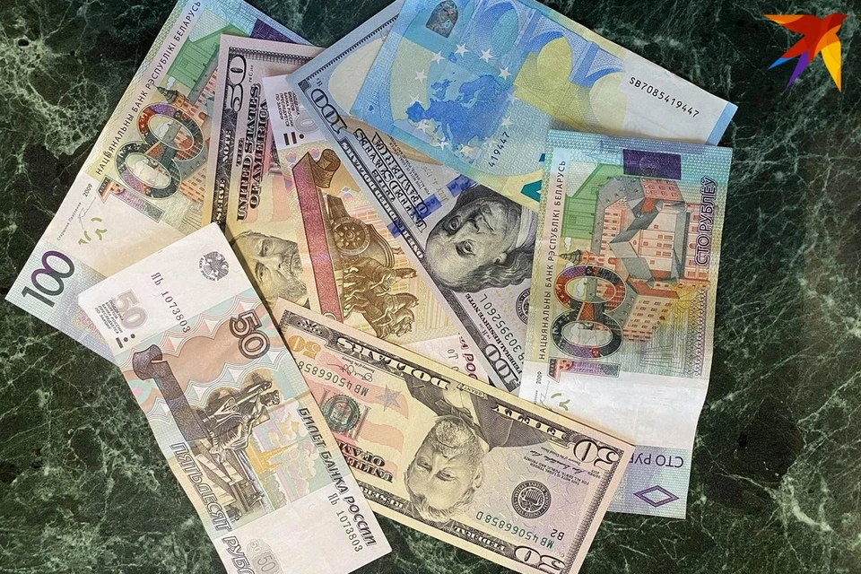 В Беларуси на торгах 22 февраля резко подорожали доллар и евро. Фото: Кира ИВАНОВА