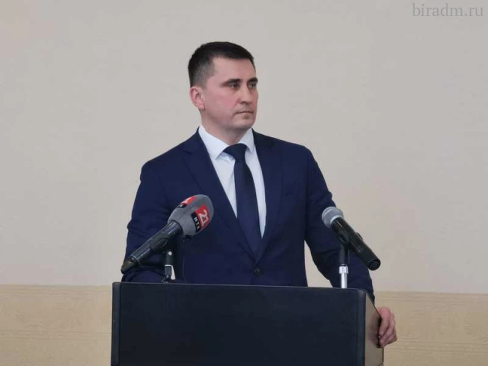 Пост мэра Биробиджана занял Максим Семенов.