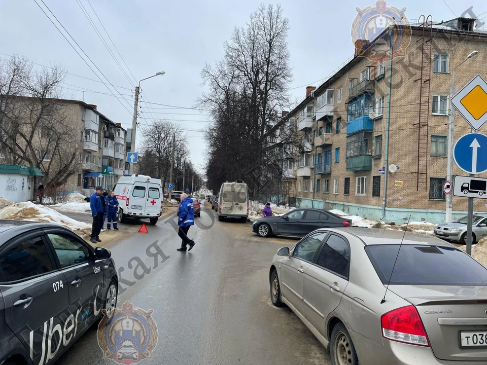 В Новомосковске Тульской области микроавтобус сбил пенсионерку