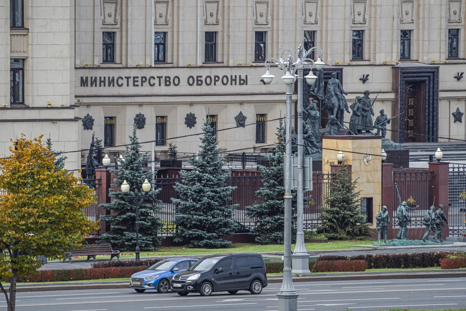Минобороны РФ сообщило о взятии под контроль Геничевска и аэродрома Чернобаевка