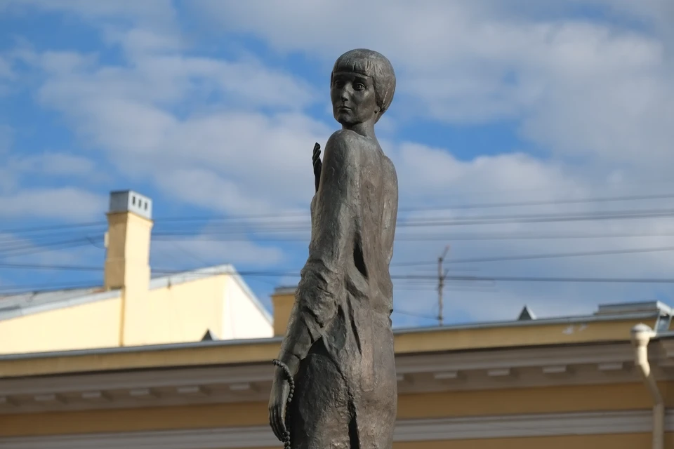 День памяти Анны Ахматовой пройдет в Петербурге