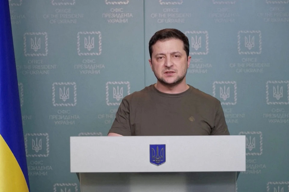 Президент Украины выступил перед депутатами Европарламента из "секретного бункера"