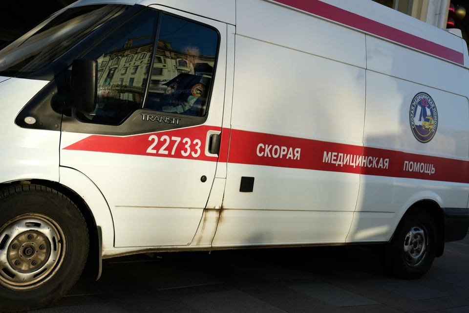 Пенсионер насмерть разбил голову у магазина в Ленобласти.
