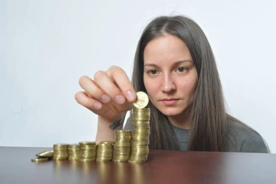 Реальная заработная плата работников организаций составила 35 633 рубля.